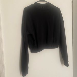 Black cropped crewneck
